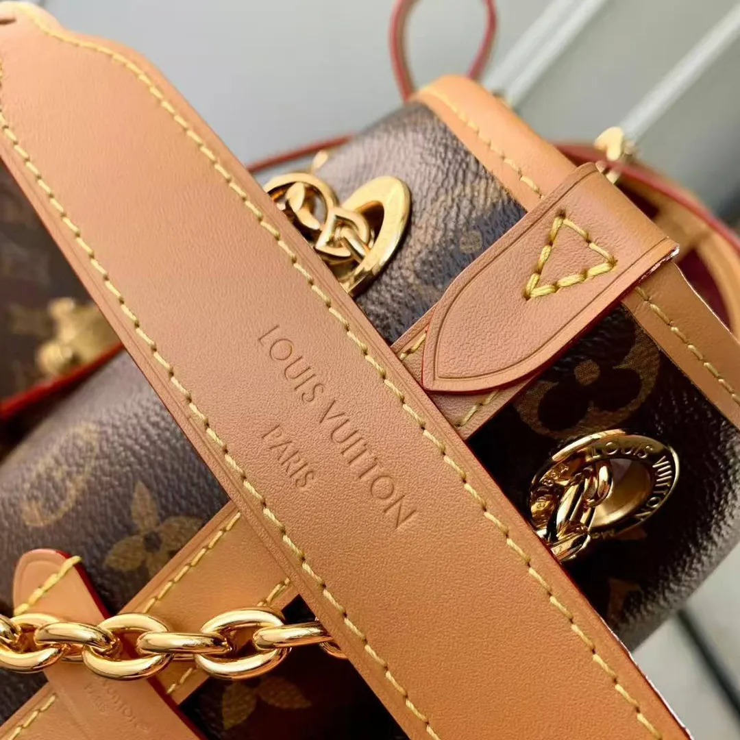 M13014 CarryAll BB Handbag Monogram Coated Canvas