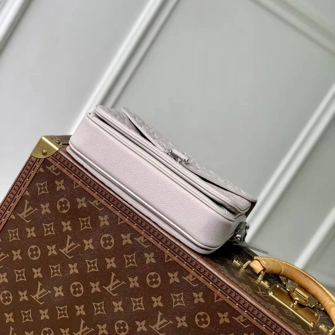 M13481 Pochette Métis Handbag Monogram Empreinte Leather
