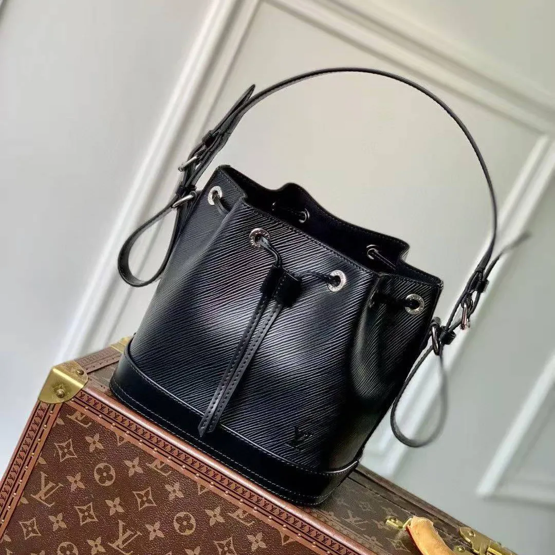 M12847 Noé BB Handbag Epi Leather