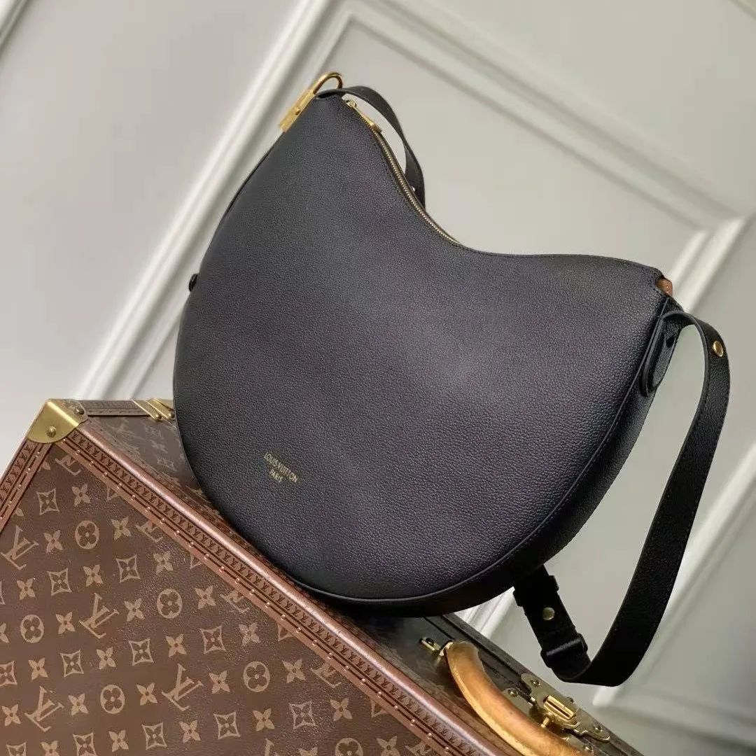 M14417 Low Key Cookie MM Handbag 01