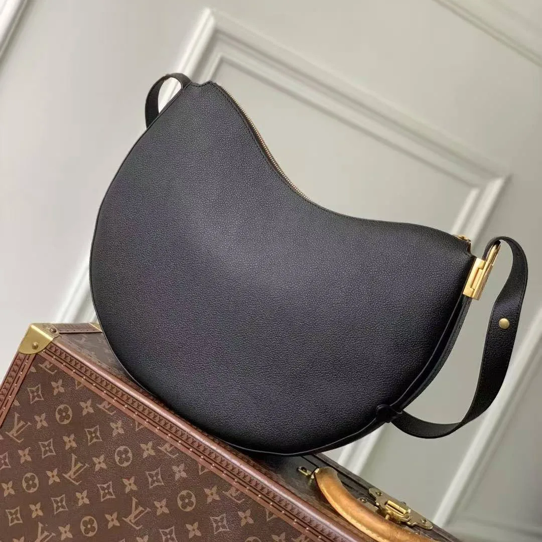 M14417 Low Key Cookie MM Handbag 01