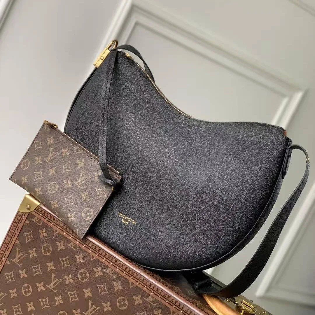 M14417 Low Key Cookie MM Handbag 01