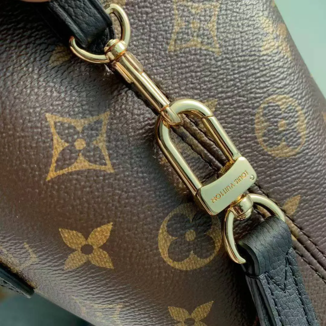 M12099 Reversible Neverfull Bandoulière Inside Out BB Monogram Handbag