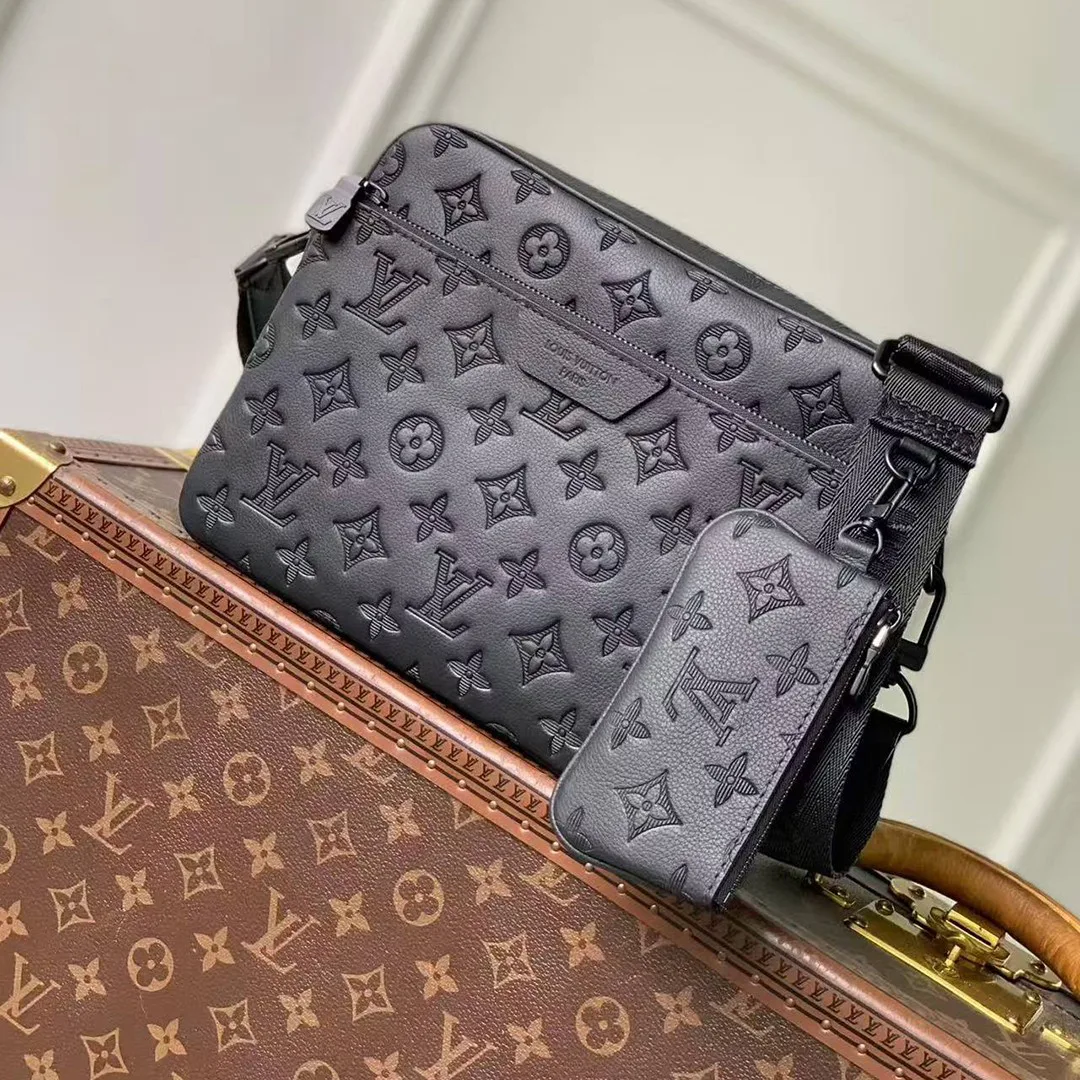 M26713 Trio Messenger Monogram Shadow Calfskin Leather Men's Bag