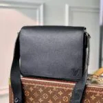 M30850 District PM Messenger Taiga Leather Men's Bag - M46255 1 M30850 District PM Messenger Taiga Leather Men's Bag