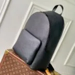M15259 Discovery Work Backpack Men's Bag Waxy Calfskin - M26022 1 M15259 Discovery Work Backpack Men's Bag Waxy Calfskin