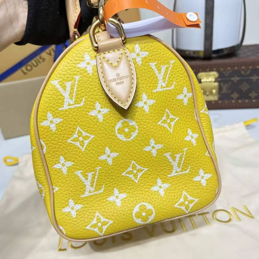 M24426 Speedy P9 Bandoulière 25 Yellow Monogram Calf Leather Men's Bag