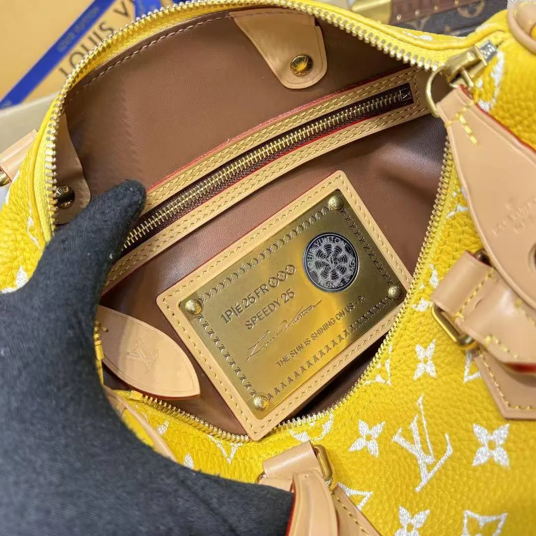 M24426 Speedy P9 Bandoulière 25 Yellow Monogram Calf Leather Men's Bag