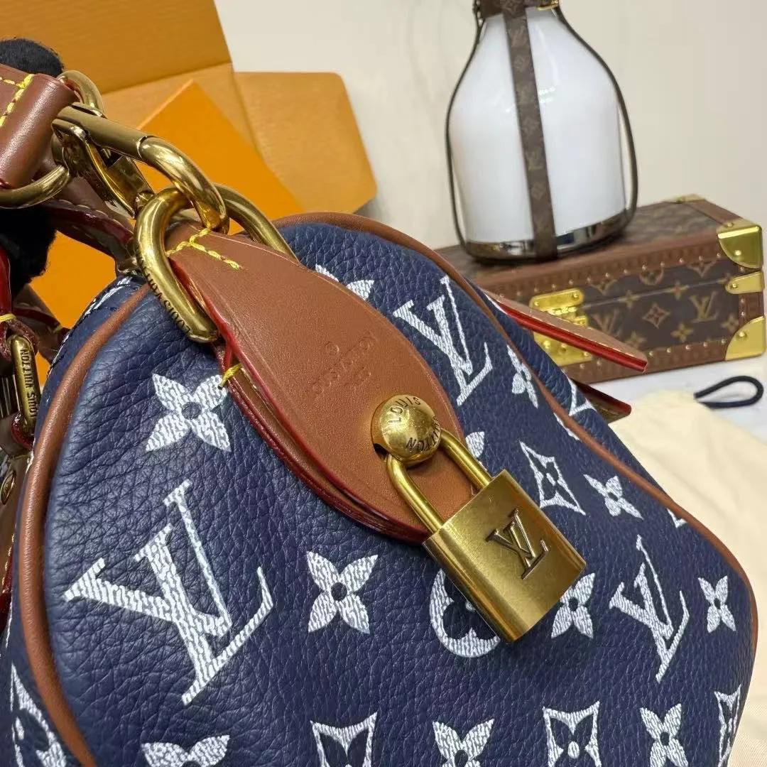 M15278 Speedy P9 Bandoulière 25 Indigo Blue Monogram Calf Leather Men's Bag