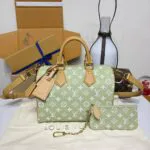 M14064 Speedy P9 Bandoulière 30 Frozen Lime Monogram Calf Leather Men's Bag - M15279 1 M14064 Speedy P9 Bandoulière 30 Frozen Lime Monogram Calf Leather Men's Bag