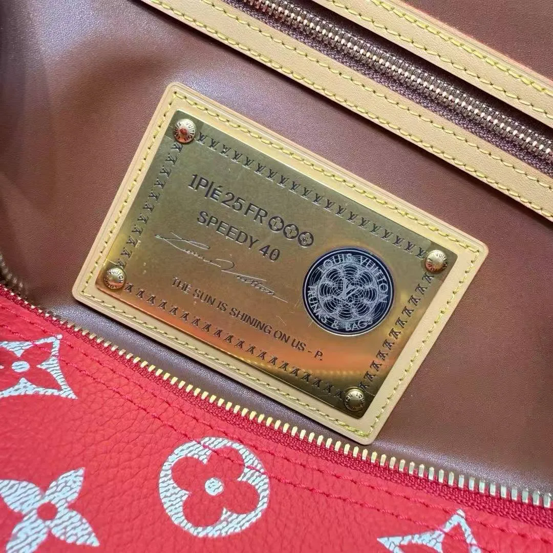 M24420 Speedy P9 Bandoulière 40 Red Monogram Soft Calfskin Leather Men's Bag