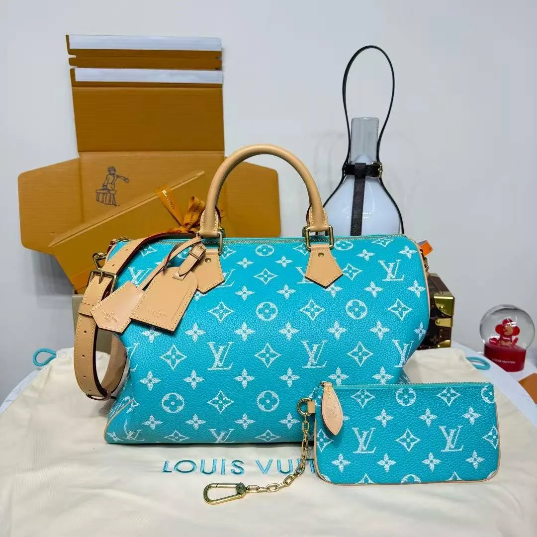 M11564 Speedy P9 Bandoulière 40 Turquoise Monogram Calf Leather Men's Bag