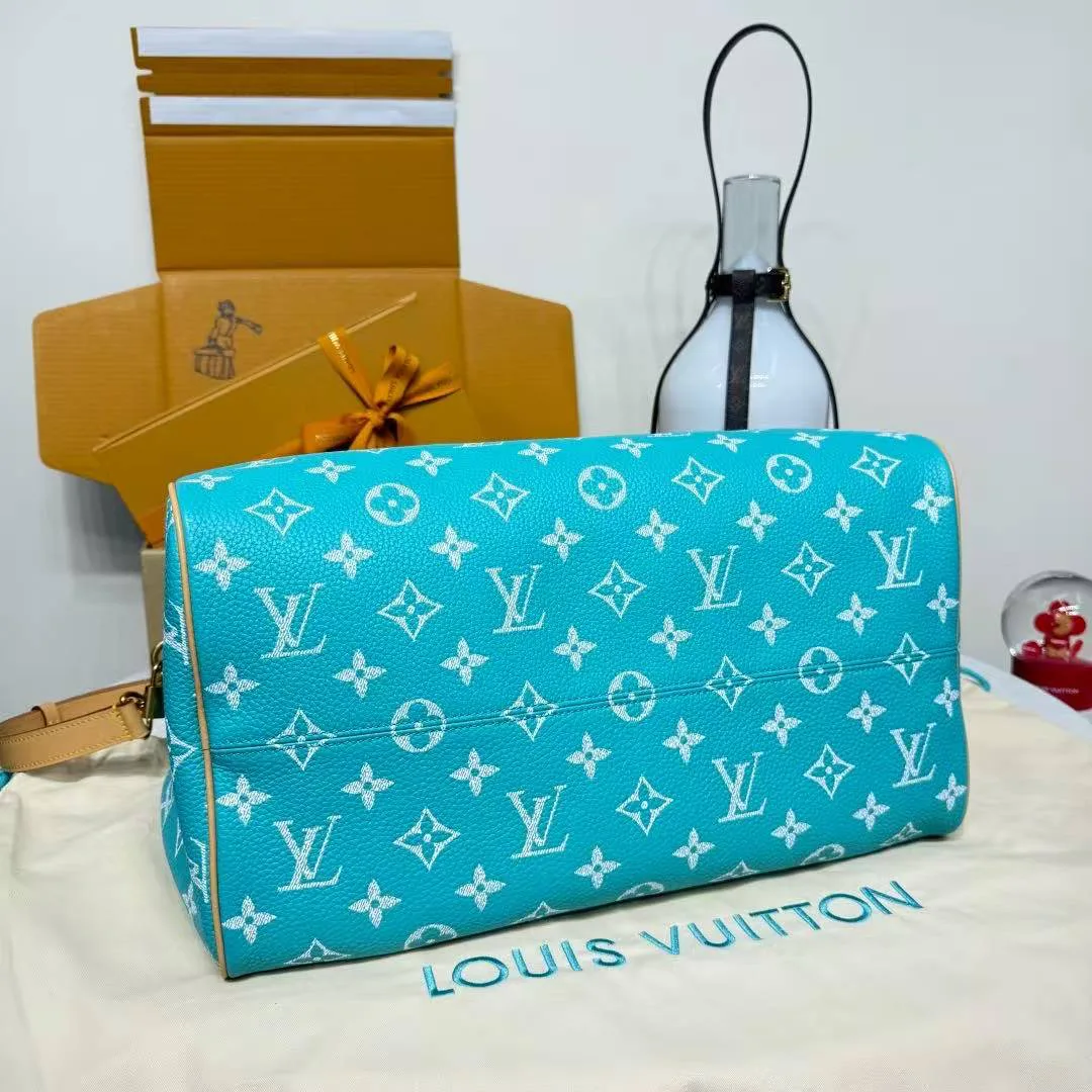 M11564 Speedy P9 Bandoulière 40 Turquoise Monogram Calf Leather Men's Bag