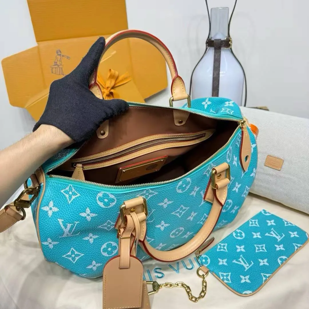 M11564 Speedy P9 Bandoulière 40 Turquoise Monogram Calf Leather Men's Bag