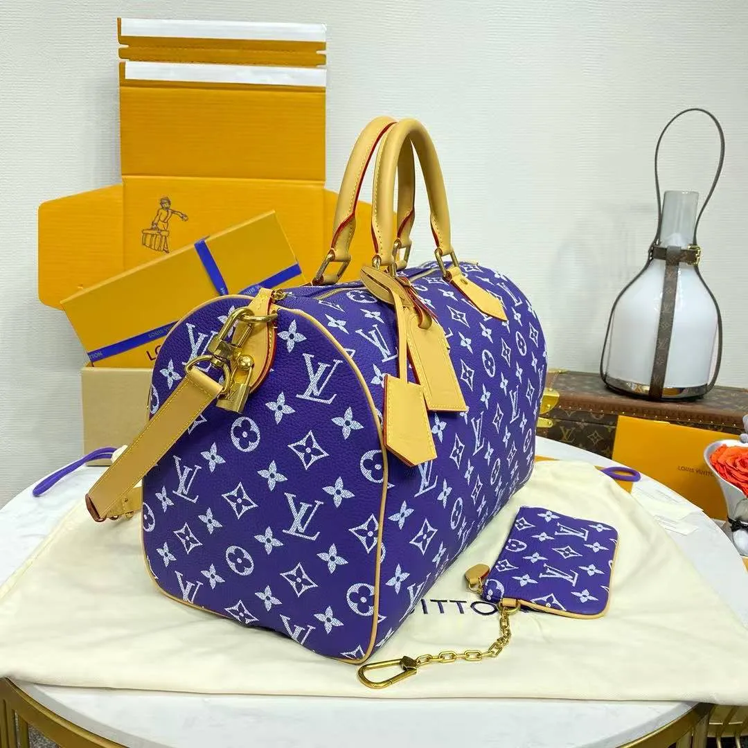 M11597 Speedy P9 Bandoulière 40 Amethyst Purple Monogram Calf Leather Men's Bag