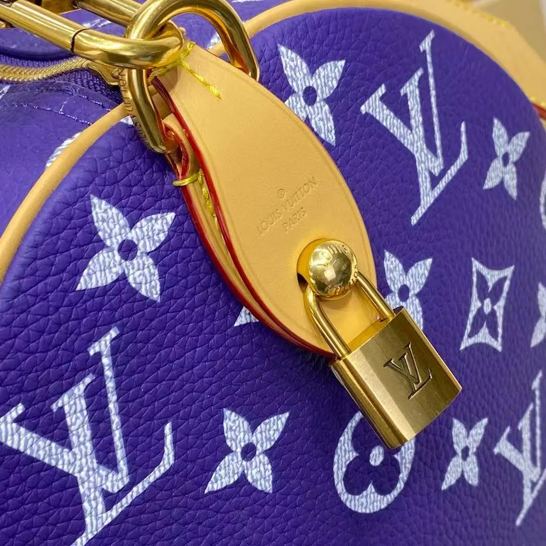 M11597 Speedy P9 Bandoulière 40 Amethyst Purple Monogram Calf Leather Men's Bag