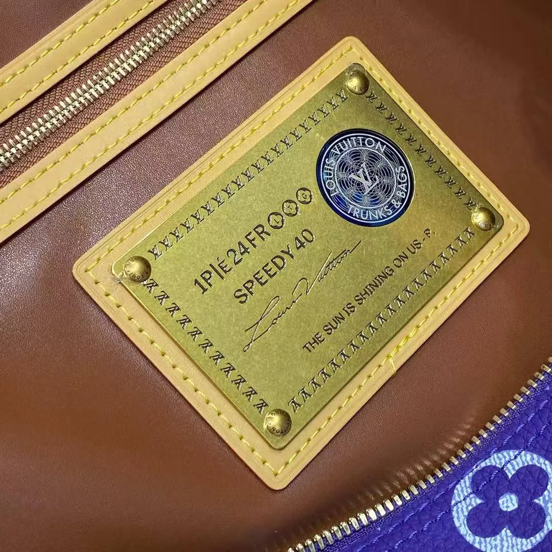 M11597 Speedy P9 Bandoulière 40 Amethyst Purple Monogram Calf Leather Men's Bag
