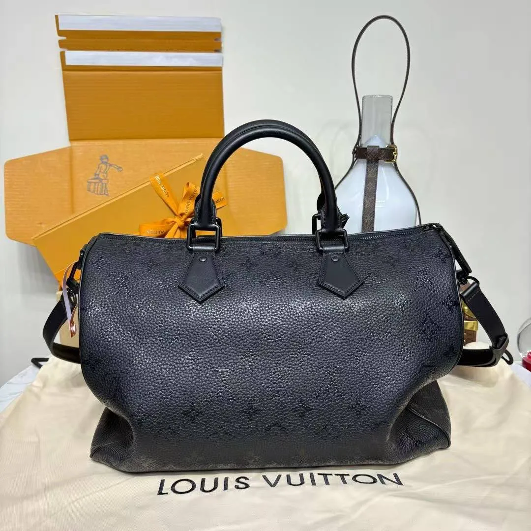 M13916 Speedy P9 Bandoulière 40 Ultra Black Monogram Calf Leather Men's Bag