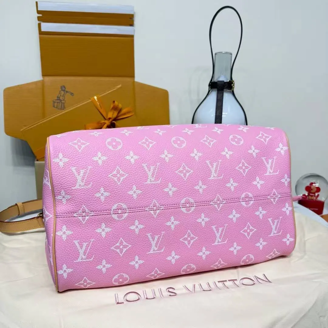 M13918 Speedy P9 Bandoulière 40 Candy Pink Monogram Calf Leather Men's Bag