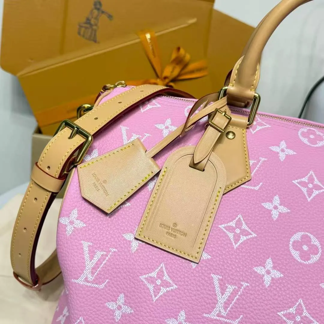 M13918 Speedy P9 Bandoulière 40 Candy Pink Monogram Calf Leather Men's Bag