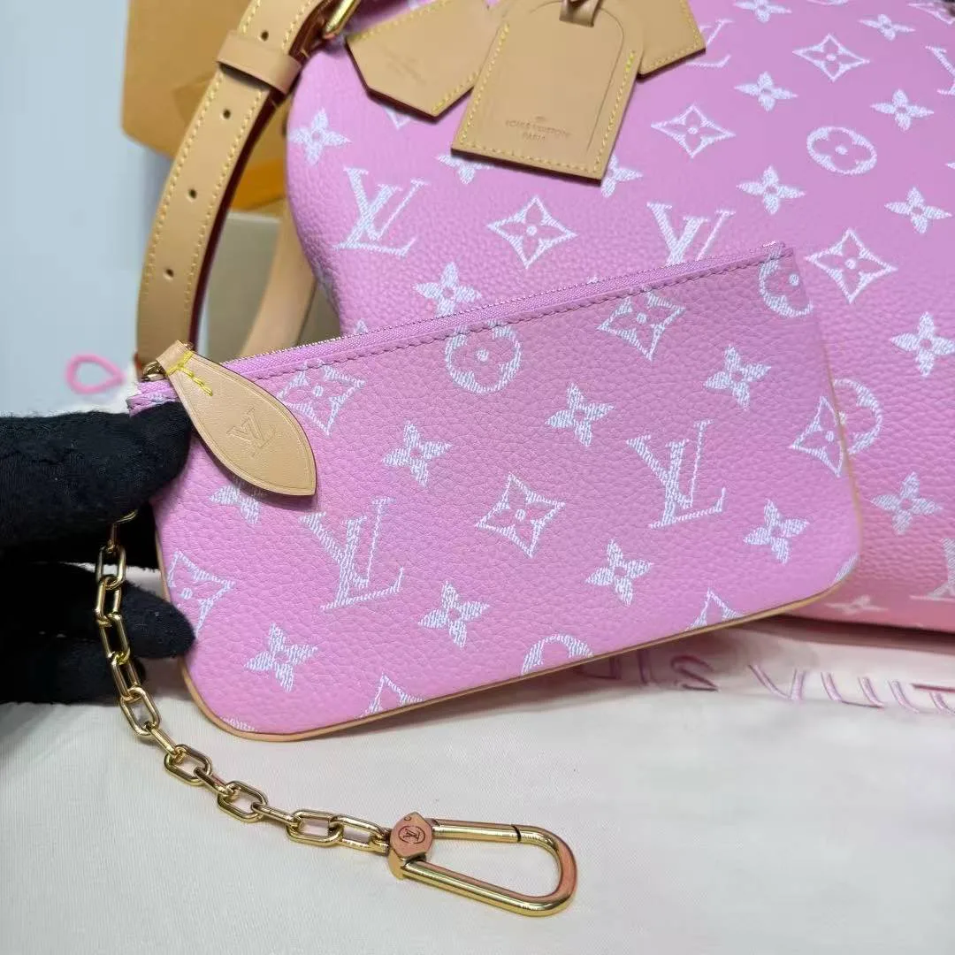 M13918 Speedy P9 Bandoulière 40 Candy Pink Monogram Calf Leather Men's Bag