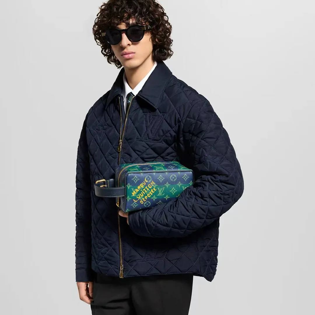 M25902 Locker Dopp Kit Monogram Heritage Coated Canvas