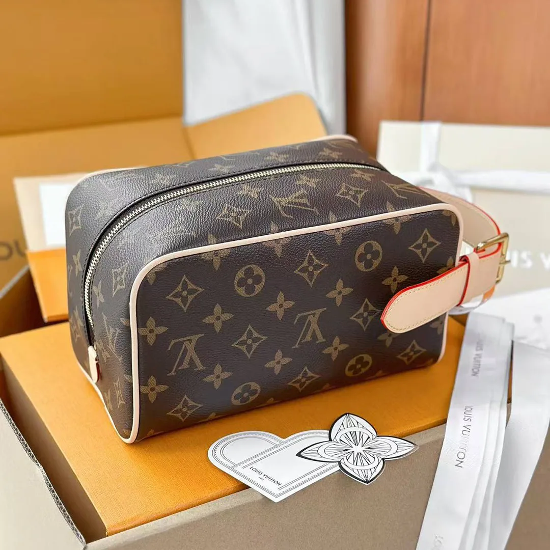 M83112 Locker Dopp Kit Toilet Pouch Monogram Coated Canvas
