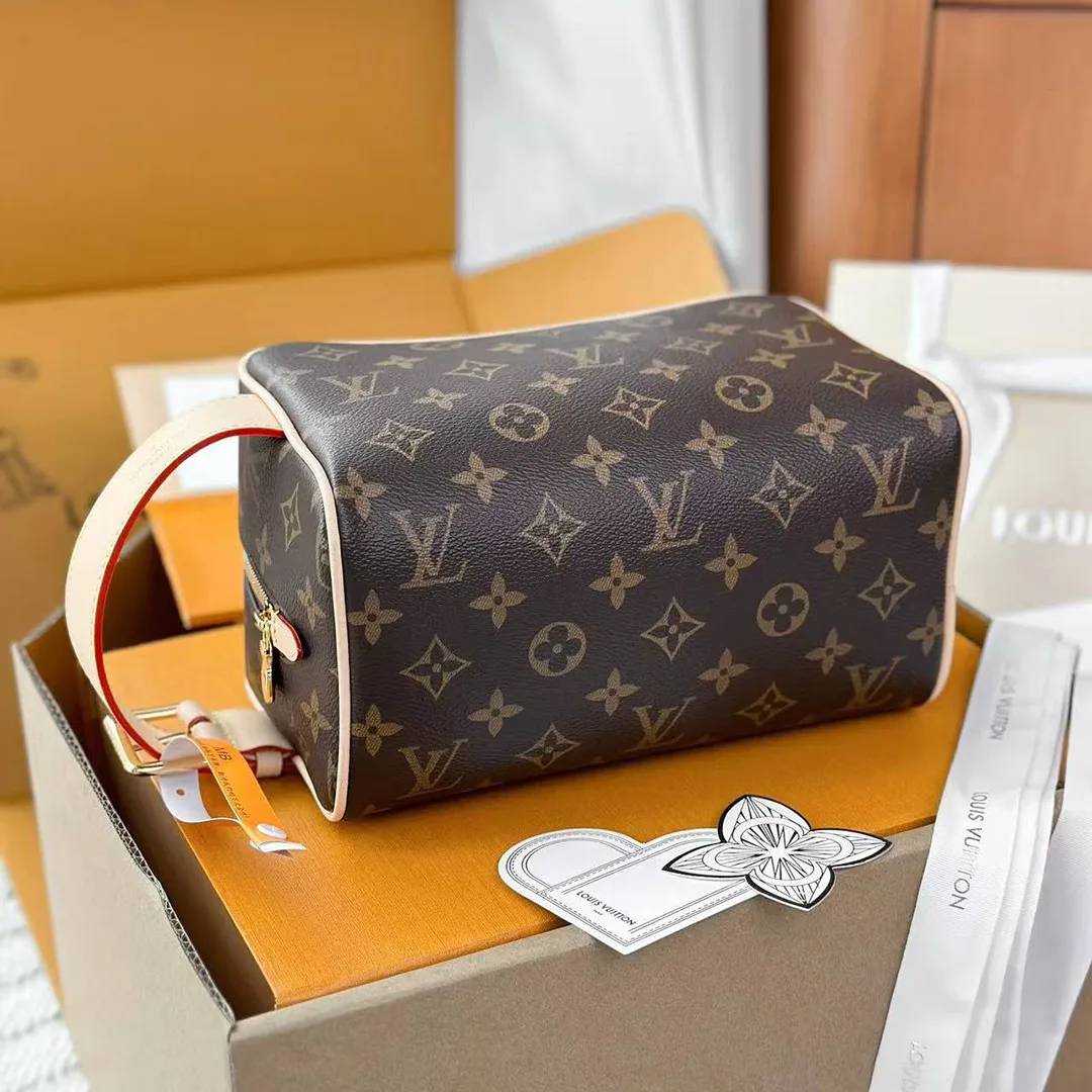 M83112 Locker Dopp Kit Toilet Pouch Monogram Coated Canvas