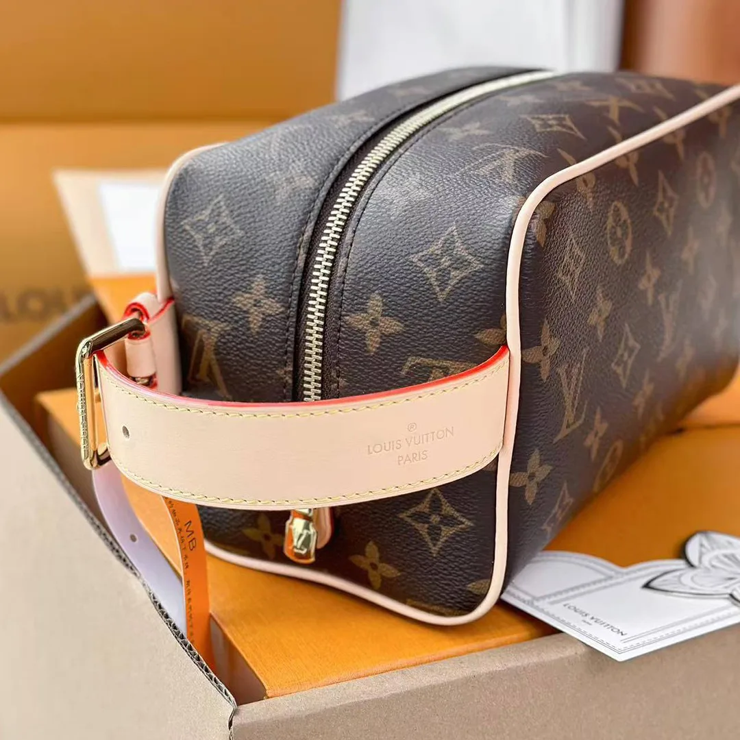 M83112 Locker Dopp Kit Toilet Pouch Monogram Coated Canvas