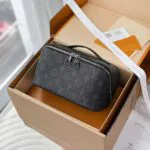 M11508 Toiletry Bag Monogram Eclipse Coated Canvas - M11750 2 M11508 Toiletry Bag Monogram Eclipse Coated Canvas
