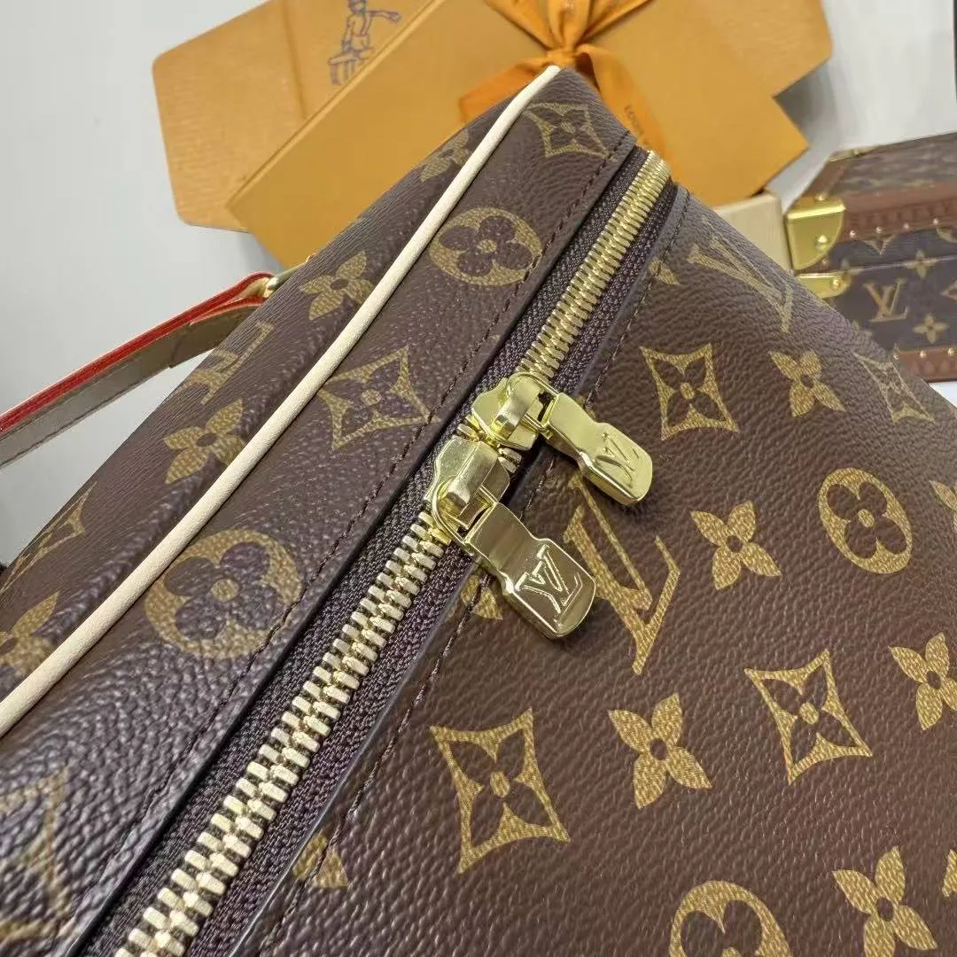 M42265 Nice BB Vanity Case Monogram Coated Canvas