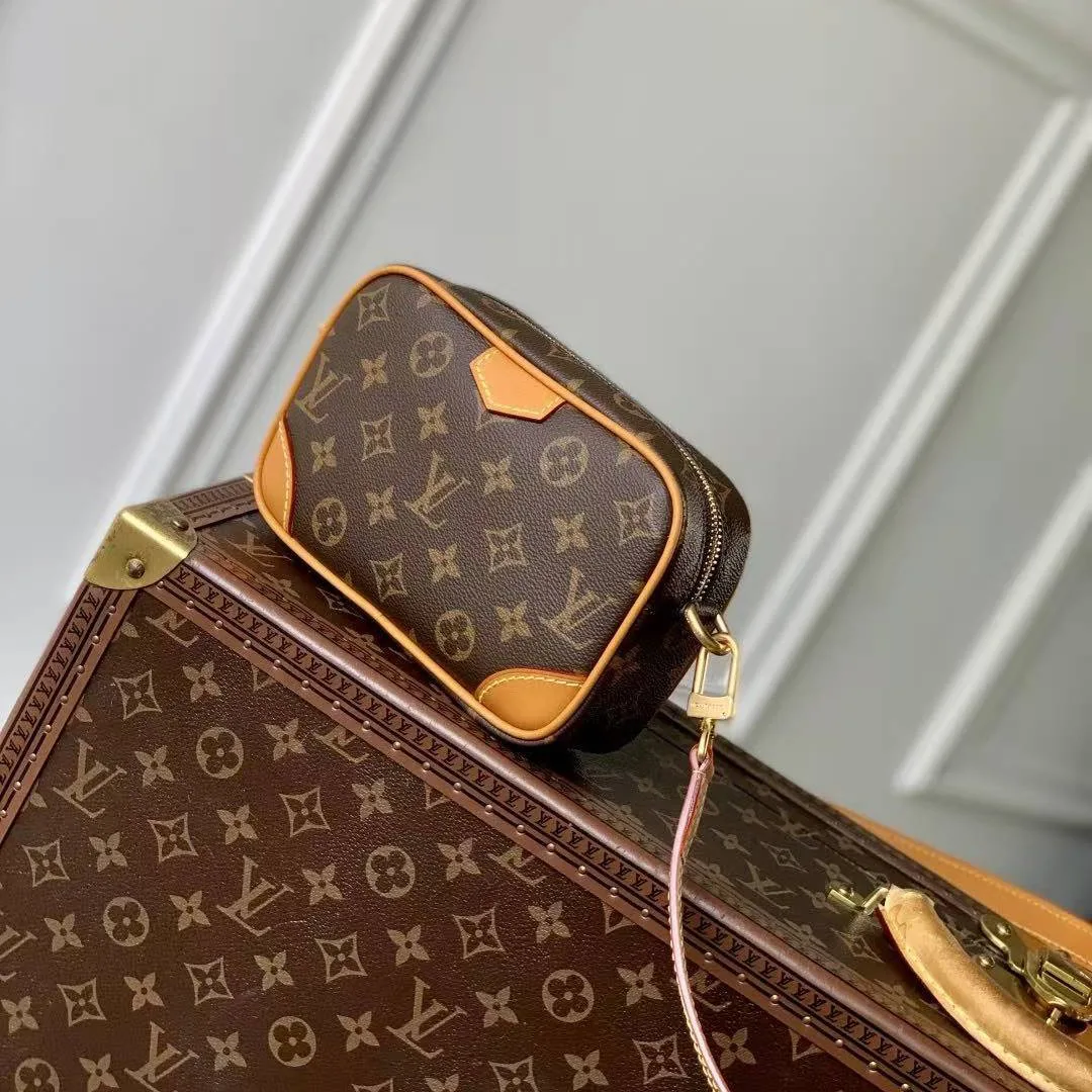 M14058 Trocadéro Wearable Wallet Monogram Coated Canvas