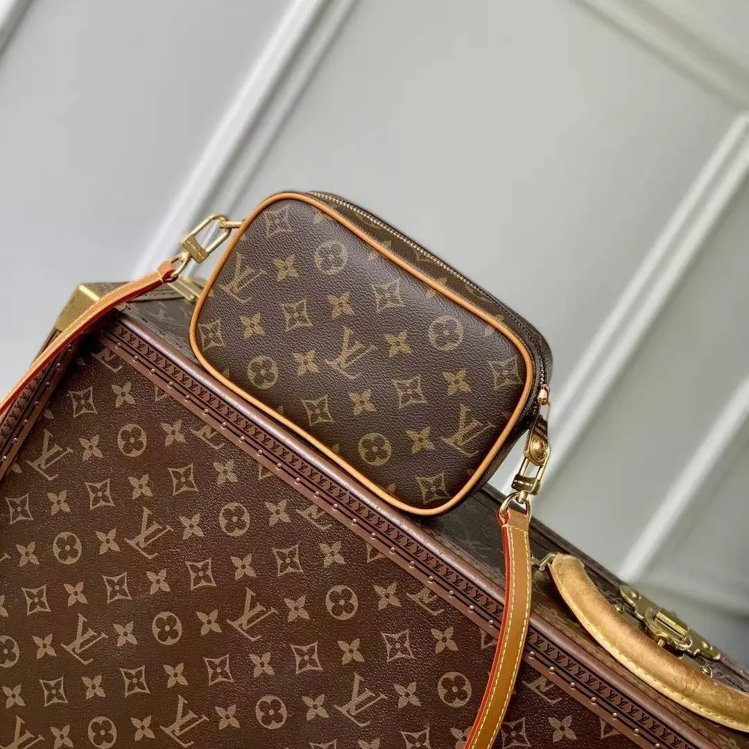 M14058 Trocadéro Wearable Wallet Monogram Coated Canvas