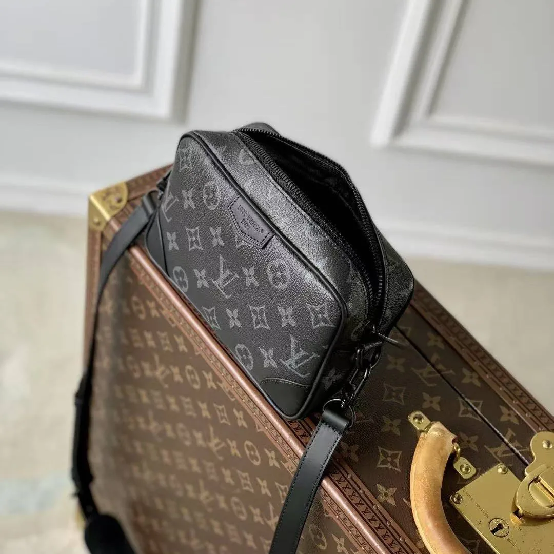 M14253 Trocadéro Wearable Wallet Monogram Eclipse Coated Canvas
