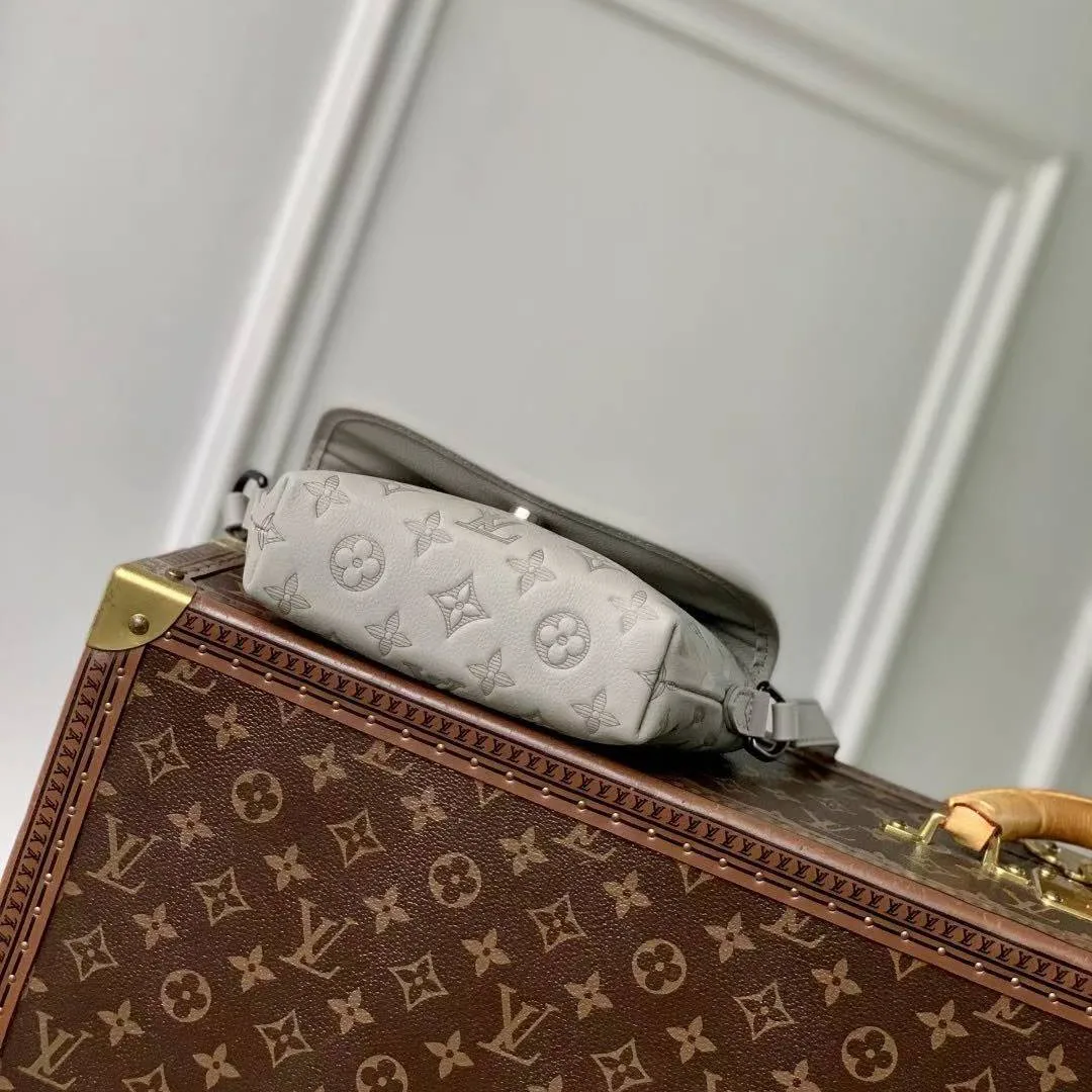 M14794 Pulse Wearable Wallet Monogram Shadow Leather