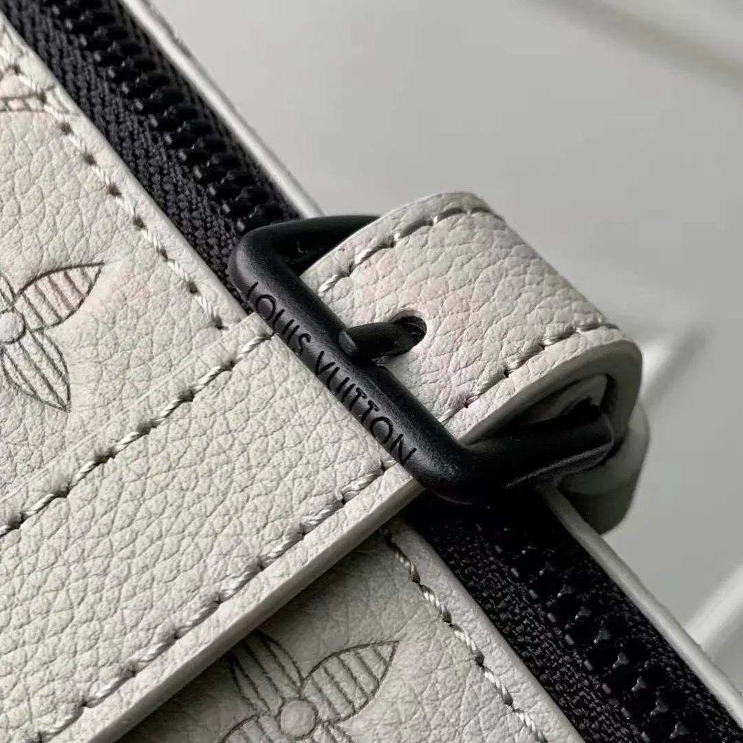 M14794 Pulse Wearable Wallet Monogram Shadow Leather