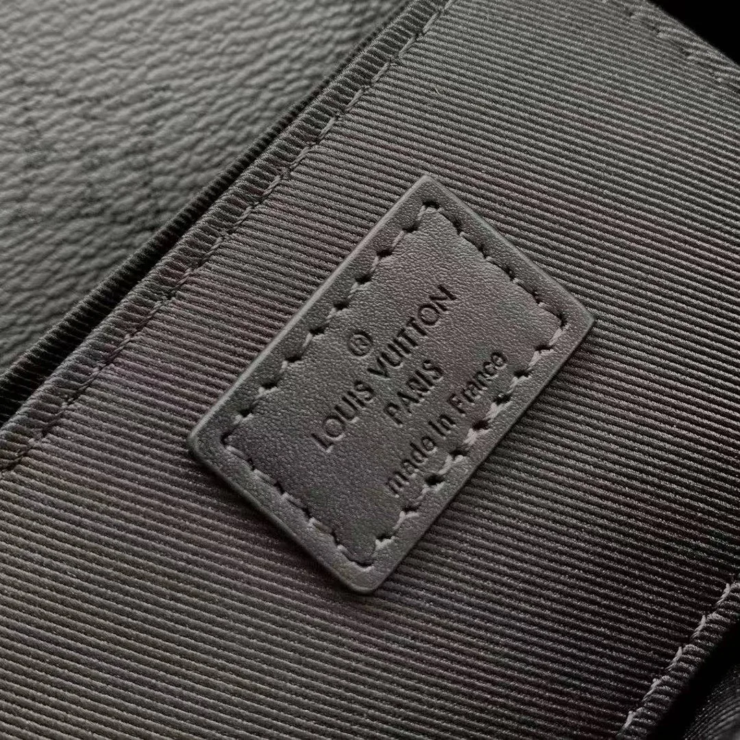M12806 Pulse Wearable Wallet Monogram Eclipse Coated Canvas
