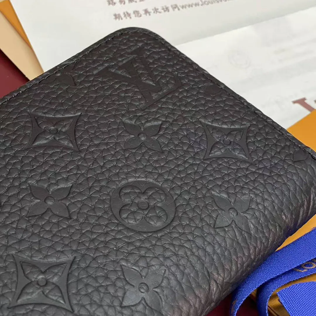 M11721 Zippy Wallet Horizontal Monogram Taurillon Leather