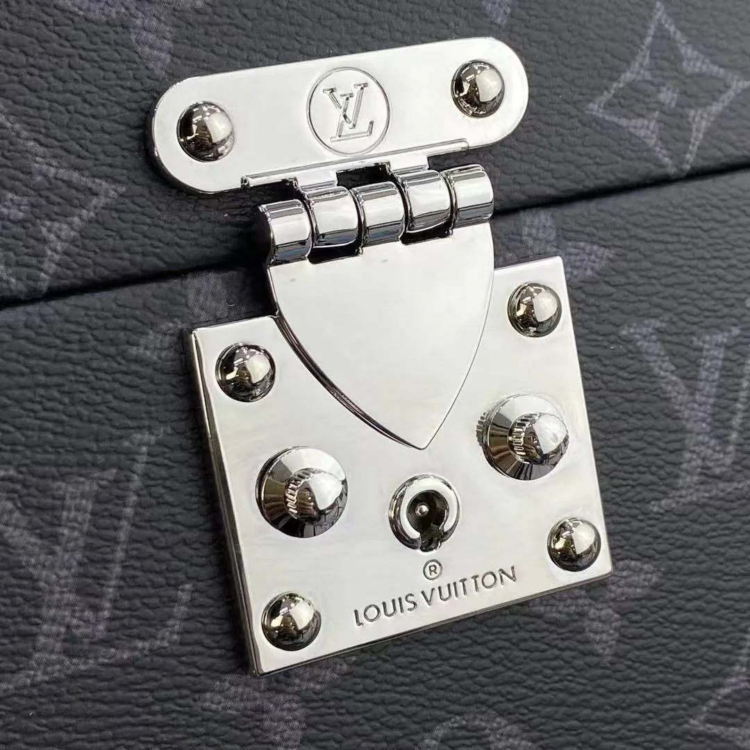 M44127 Coffret Accessoires Monogram Eclipse Coated Canvas