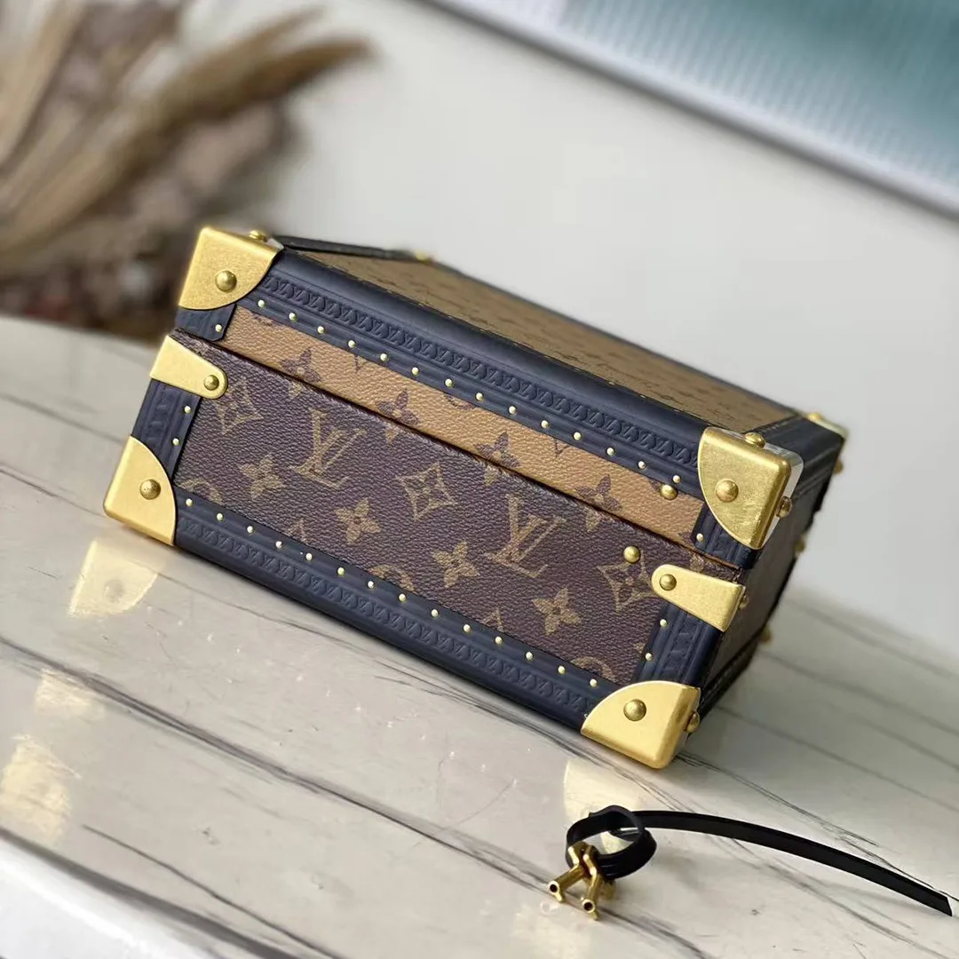 M11156 Coffret Joaillerie Monogram Reverse Monogram Coated Canvas