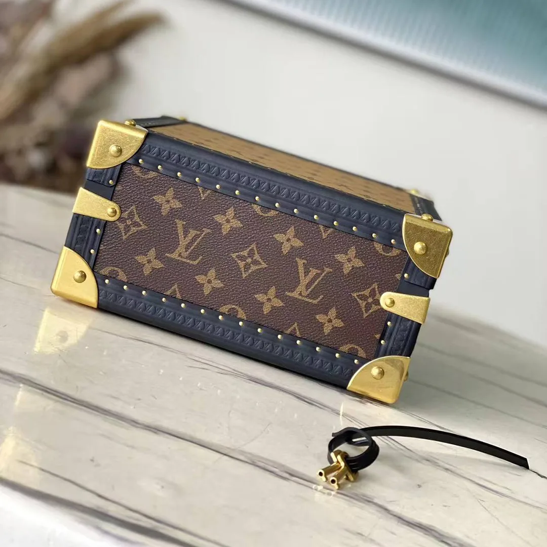 M11156 Coffret Joaillerie Monogram Reverse Monogram Coated Canvas