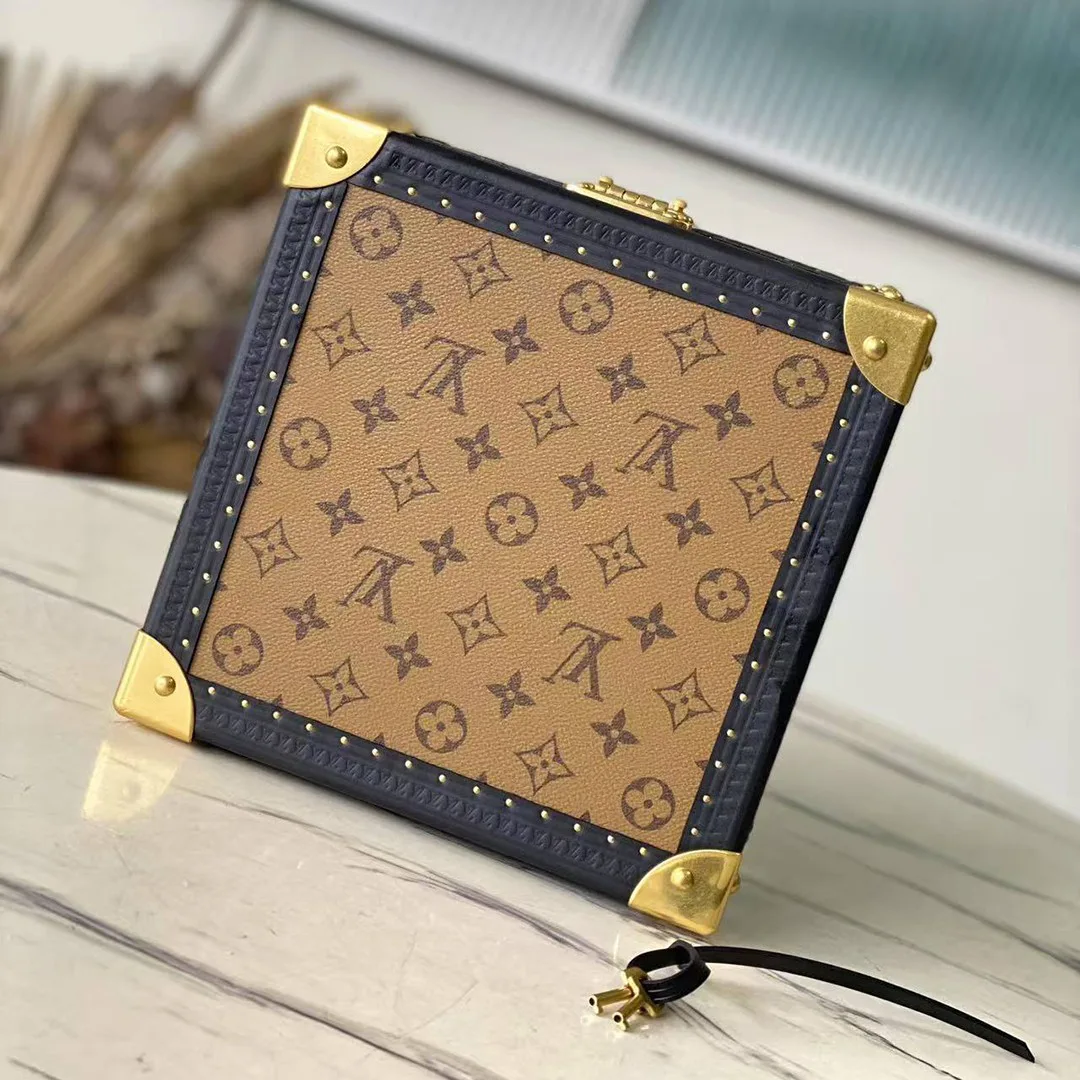 M11156 Coffret Joaillerie Monogram Reverse Monogram Coated Canvas