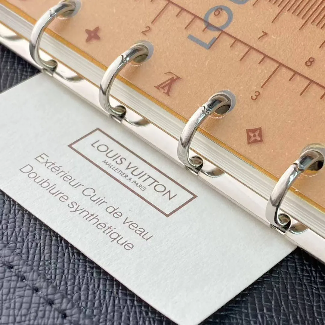 R20426 Small Ring Agenda Cover Taiga Leather