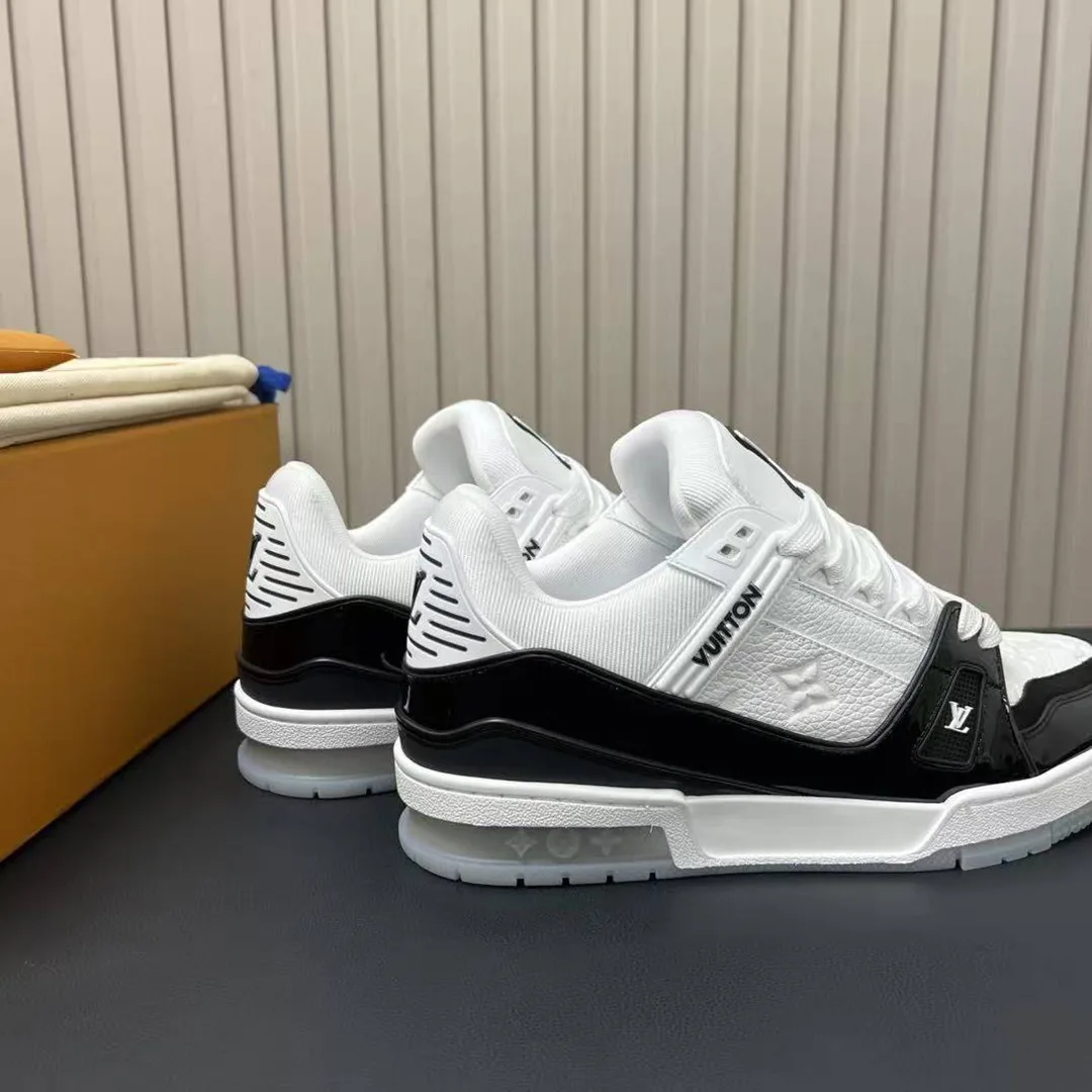 1AJ130 L.V Trainer Sneaker Monogram Grained Calf Leather Patent Leather