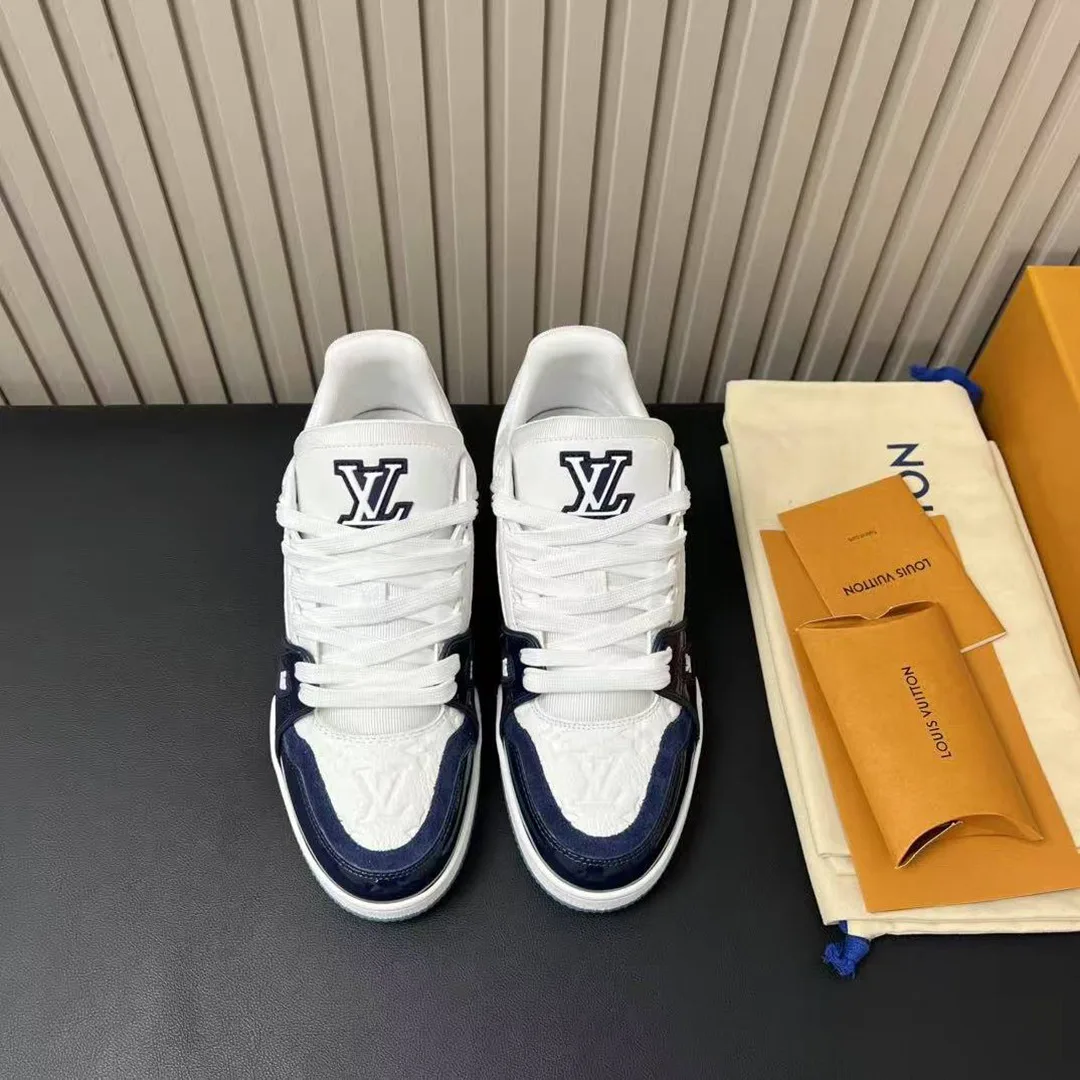 1AJ190 L.V Trainer Sneaker Monogram Grained Calf Leather Patent Leather