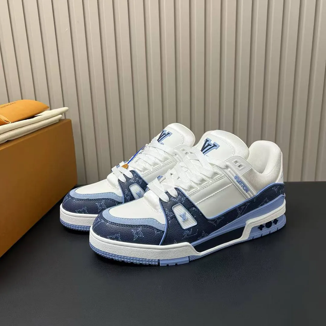 1AJQLF L.V Trainer Sneaker Monogram Grained Calf Leather Plain Calf Leather