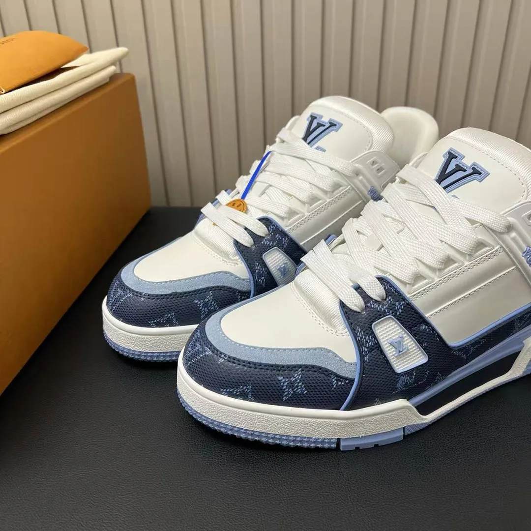 1AJQLF L.V Trainer Sneaker Monogram Grained Calf Leather Plain Calf Leather