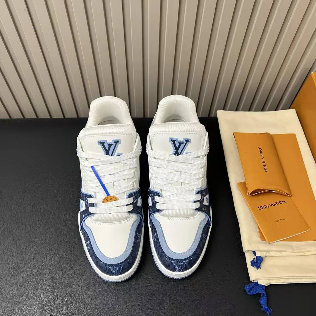 1AJQLF L.V Trainer Sneaker Monogram Grained Calf Leather Plain Calf Leather