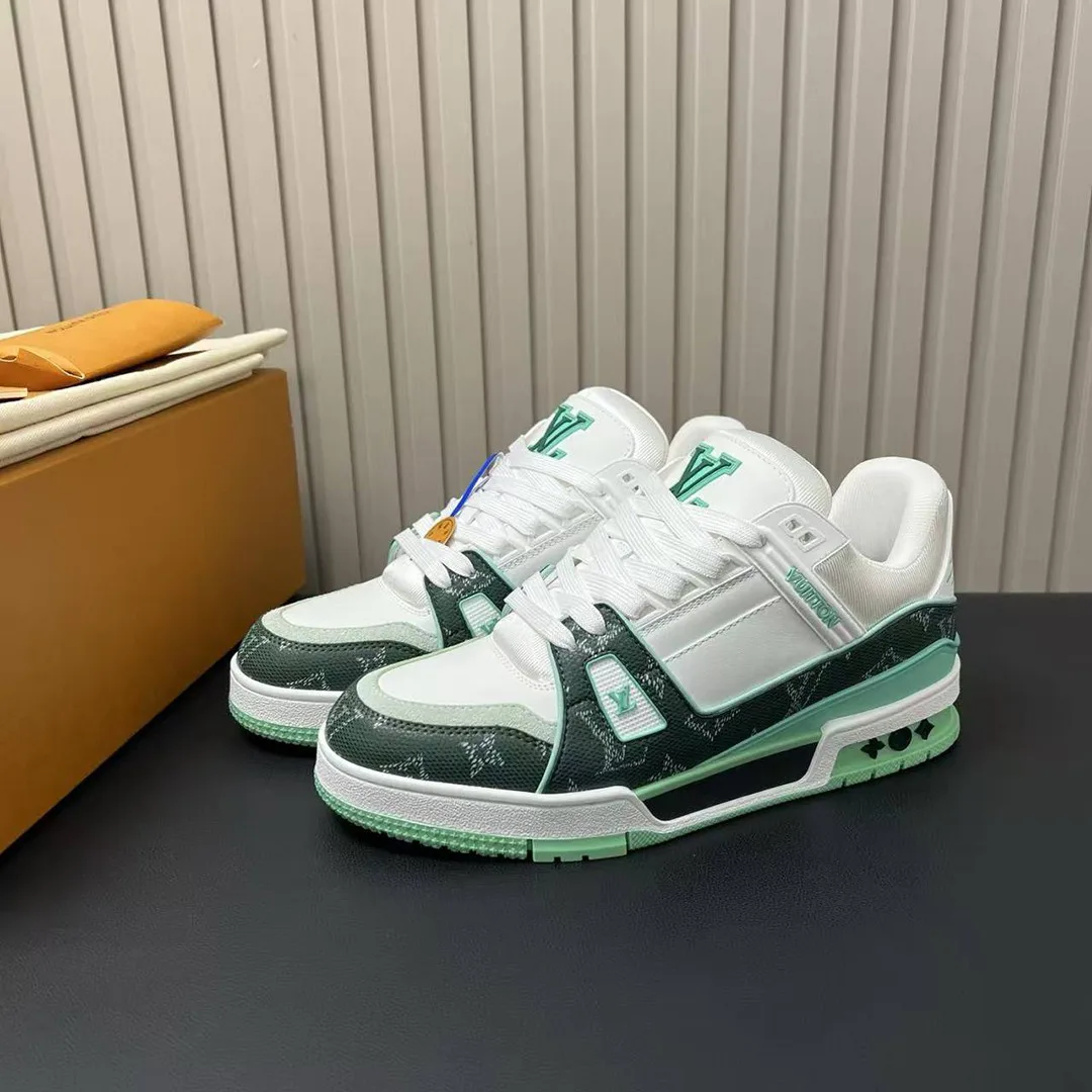 1AJQLZ L.V Trainer Sneaker Monogram Grained Calf Leather Plain Calf Leather