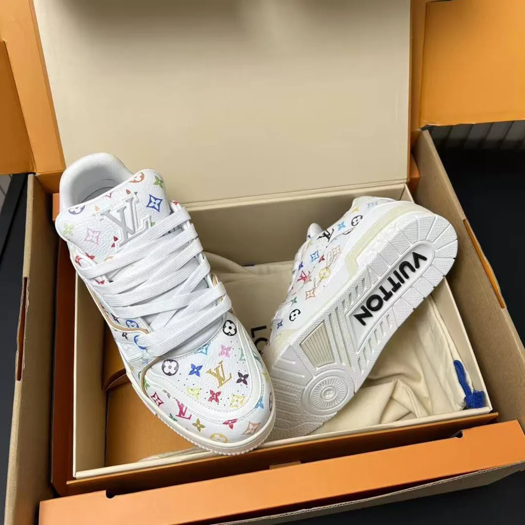 1AHEKS L.V x TM L.V Trainer Sneaker Murakami Multicolored Monogram Grained Calf Leather
